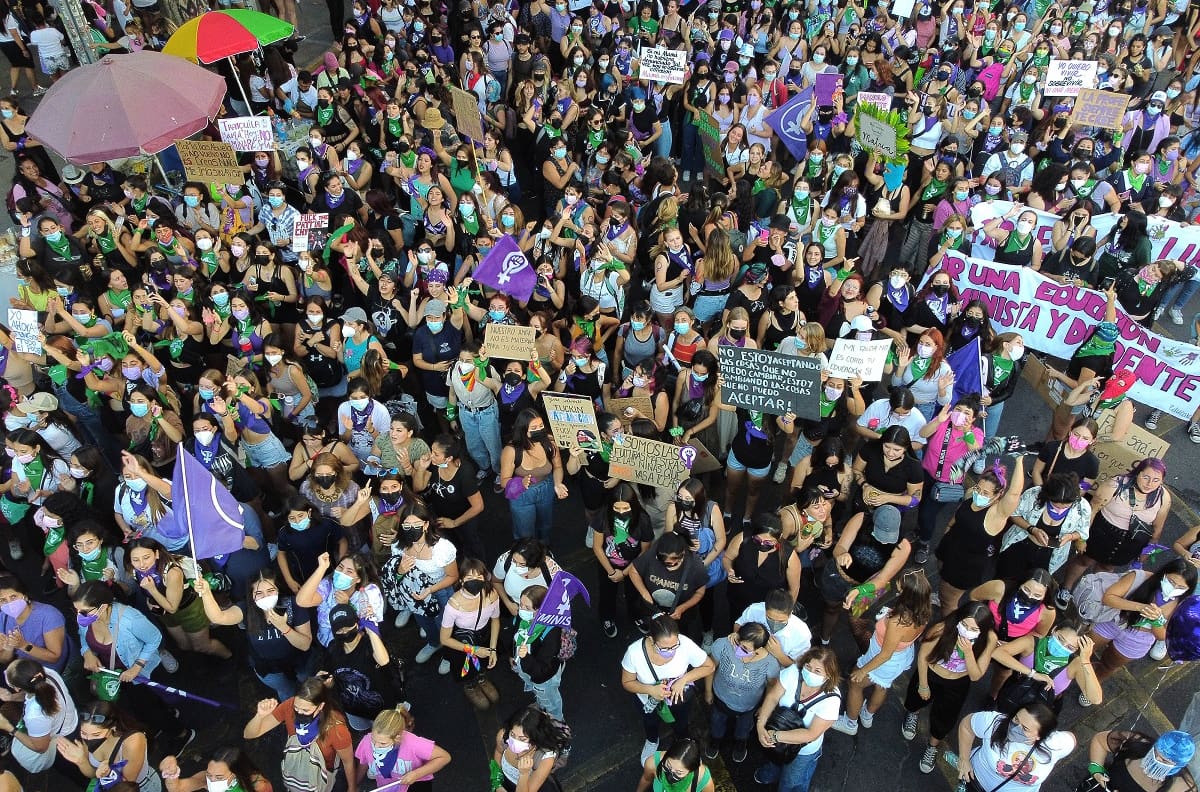 Día de la Mujer: Conoce dónde y a qué hora será la marcha del 8M en Santiago