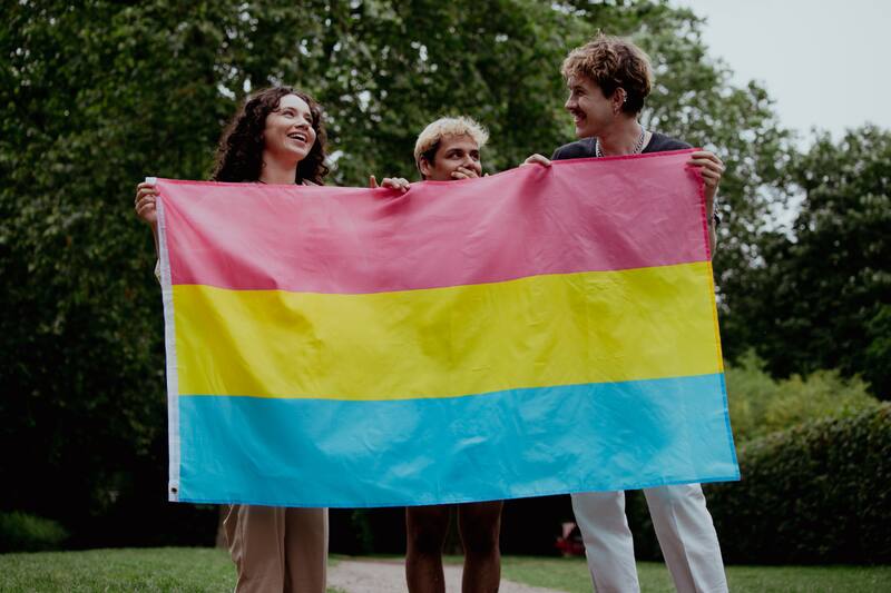 Se reconoce a toda la comunidad esta fecha.