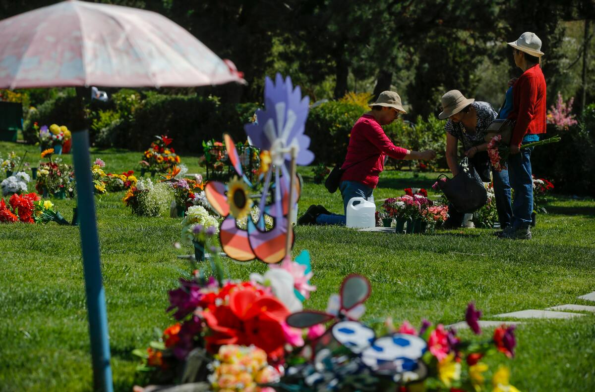 Horario Cementerios: ¿A qué hora abren y cierran este 1 de noviembre en Santiago, Valparaíso y Concepción?