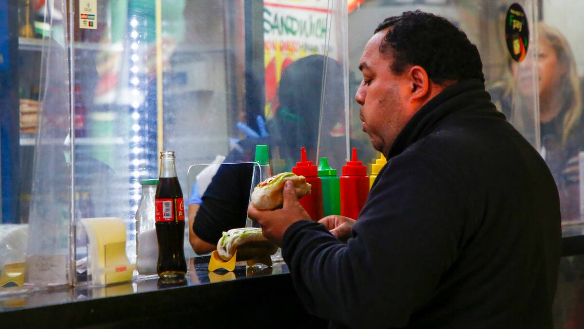 Día del Completo 2023: Estos son los diferentes tipos de completos y sus ingredientes