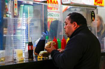 Día del Completo 2023: Estos son los diferentes tipos de completos y sus ingredientes