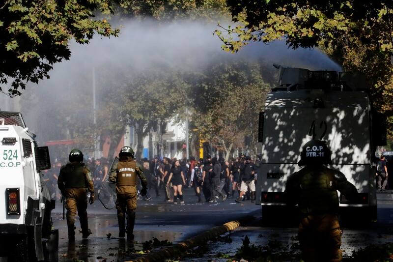 Carabineros informa cortes de tránsito para esta jornada. (Foto referencial)