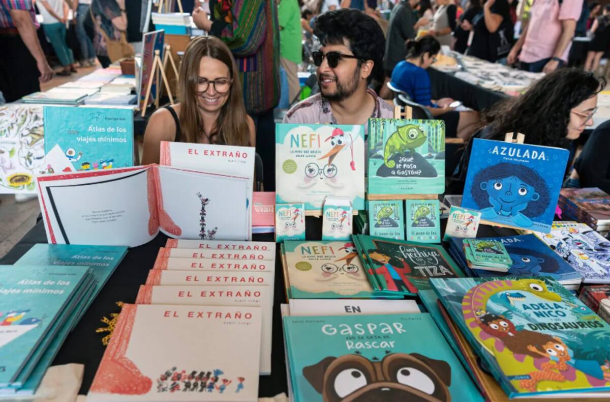 En Estación Mapocho se celebra el evento Furia del Libro.