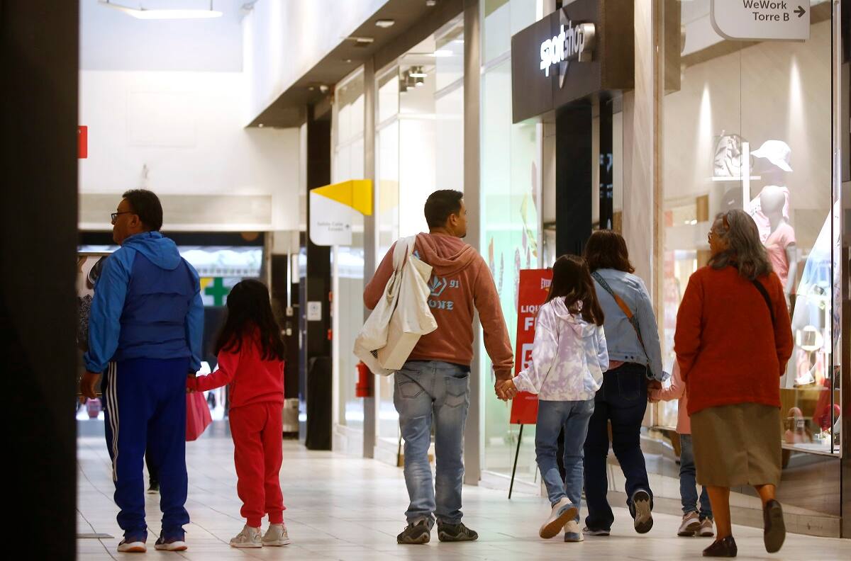 Día del Trabajador: ¿Qué locales comerciales pueden abrir este lunes 1 de mayo?