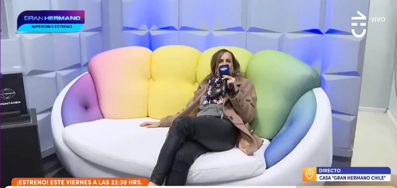 Diana Bolocco se sentó en el nuevo sillón del confesionario.