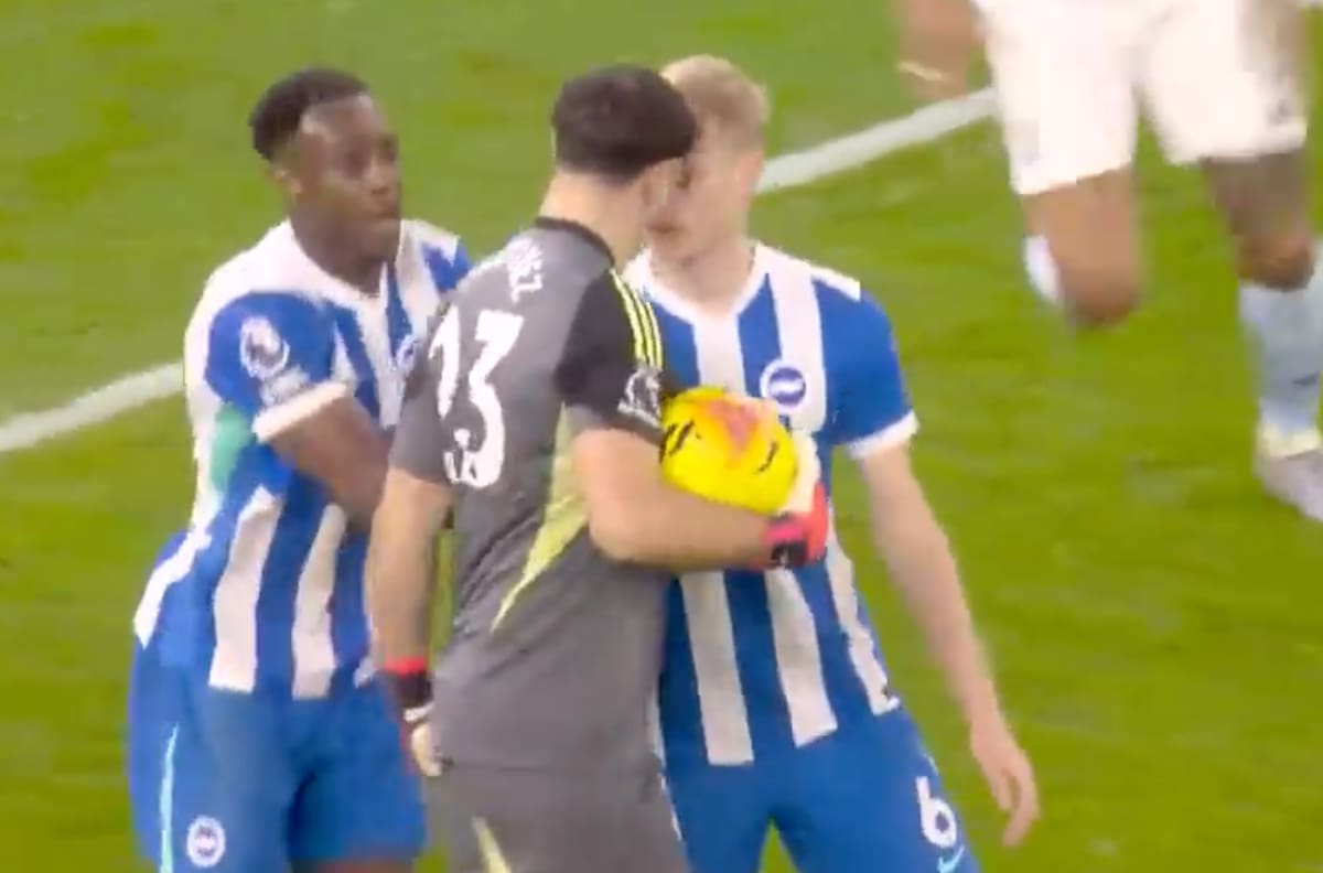 VIDEO | Con furia de Dibu Martínez incluida: Aston Villa gana y sigue firme en la lucha por la Premier League