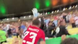 VIDEO | Insólito: Dibu Martínez perdió los estribos y se enfrentó con la policía de Brasil en el Maracaná