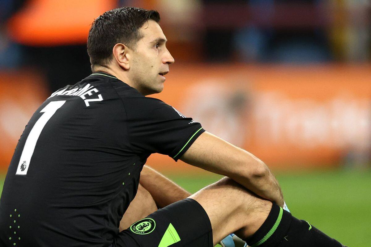 estuvo recluido hasta último minuto esperando un llamado del Manchester United. Foto: Premier League.