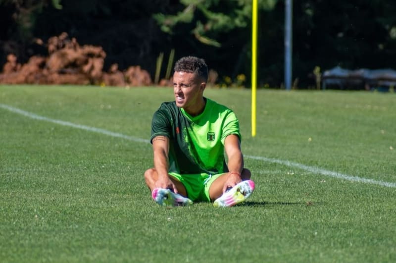 como jugador de Deportes Temuco. Foto: @deportes_temuco_oficial.