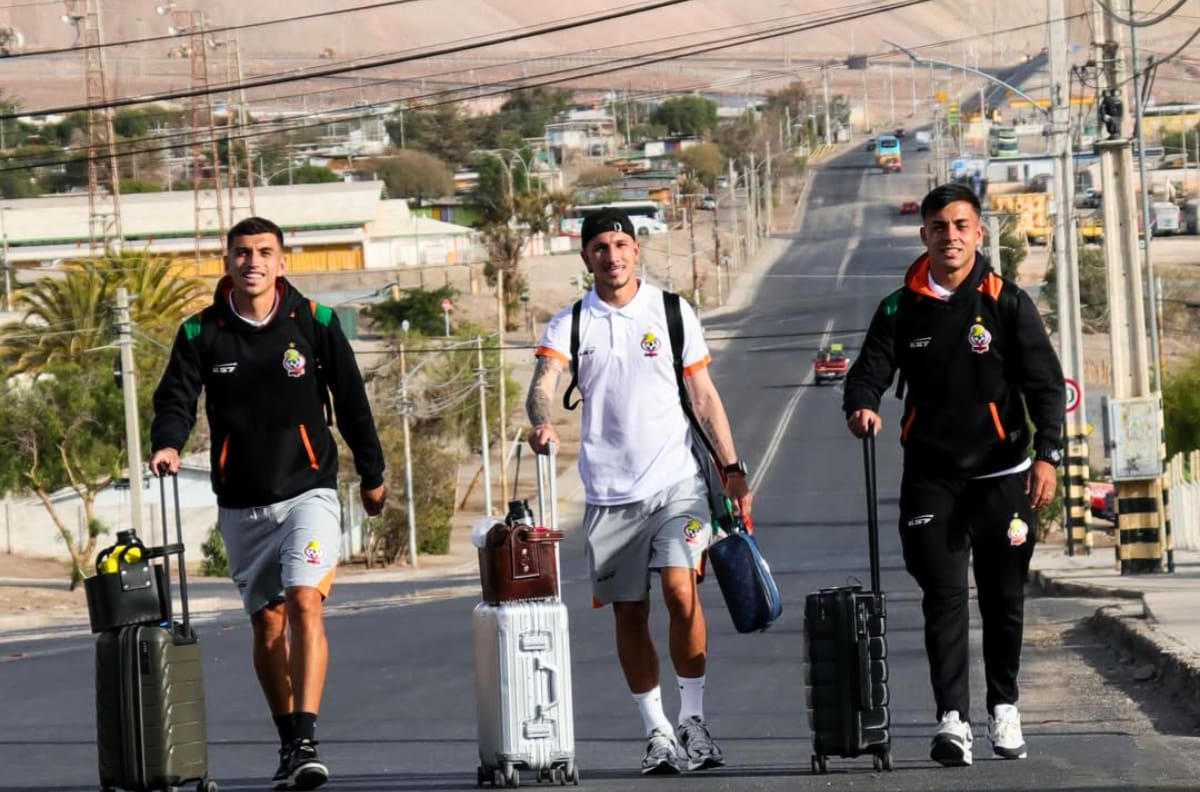 Se formó en Cobresal y revela los secretos de vivir en El Salvador: “Vivíamos todos en la misma calle”