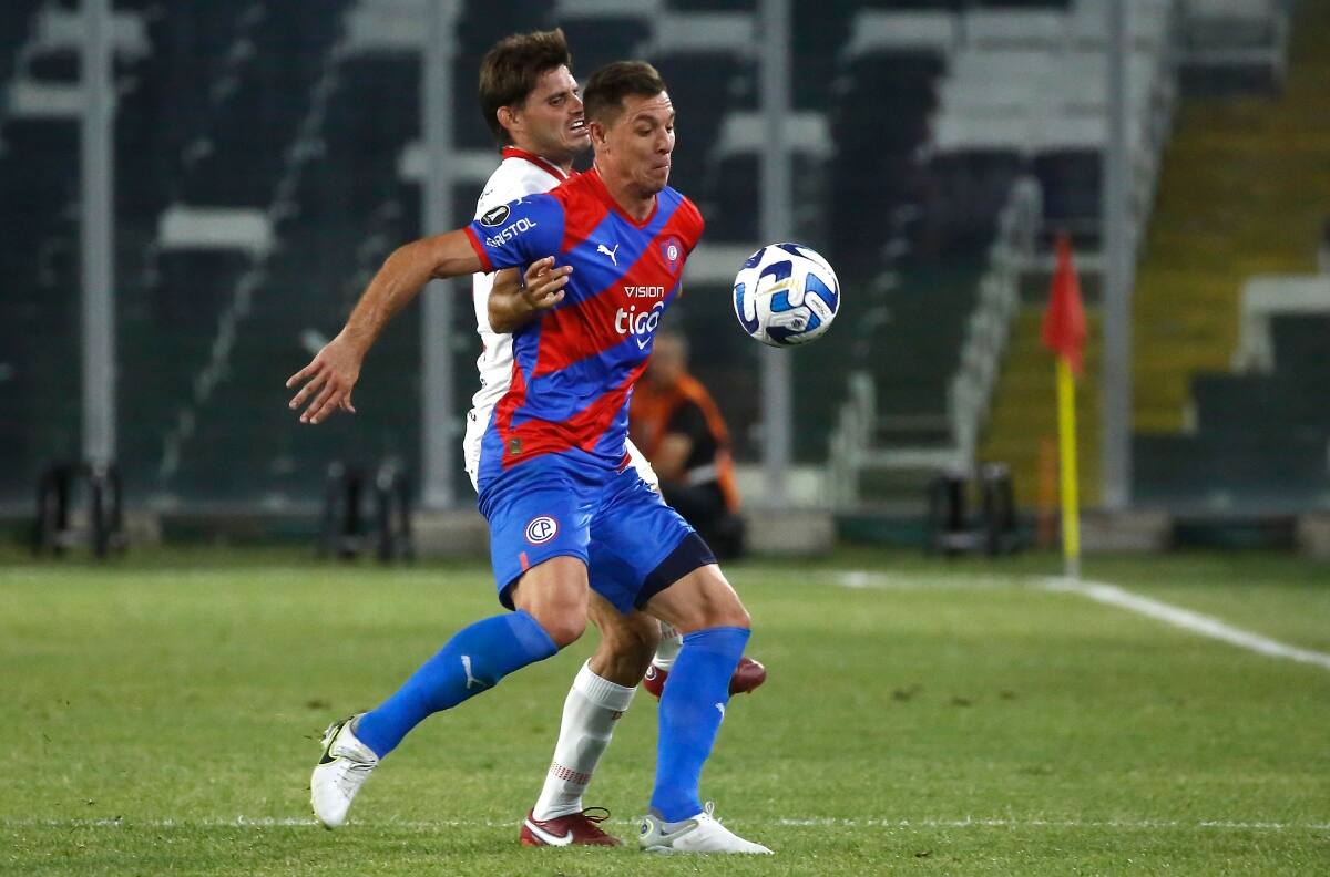 El cotizado goleador argentino que ha sido pretendido por Colo Colo y la U que quedará libre