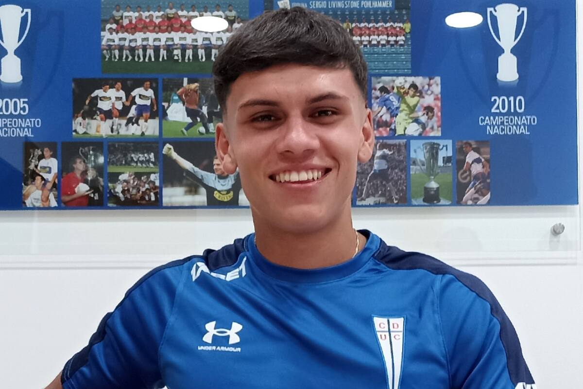 Diego Corral firmó su primer contrato profesional. Crédito: @Cruzados.