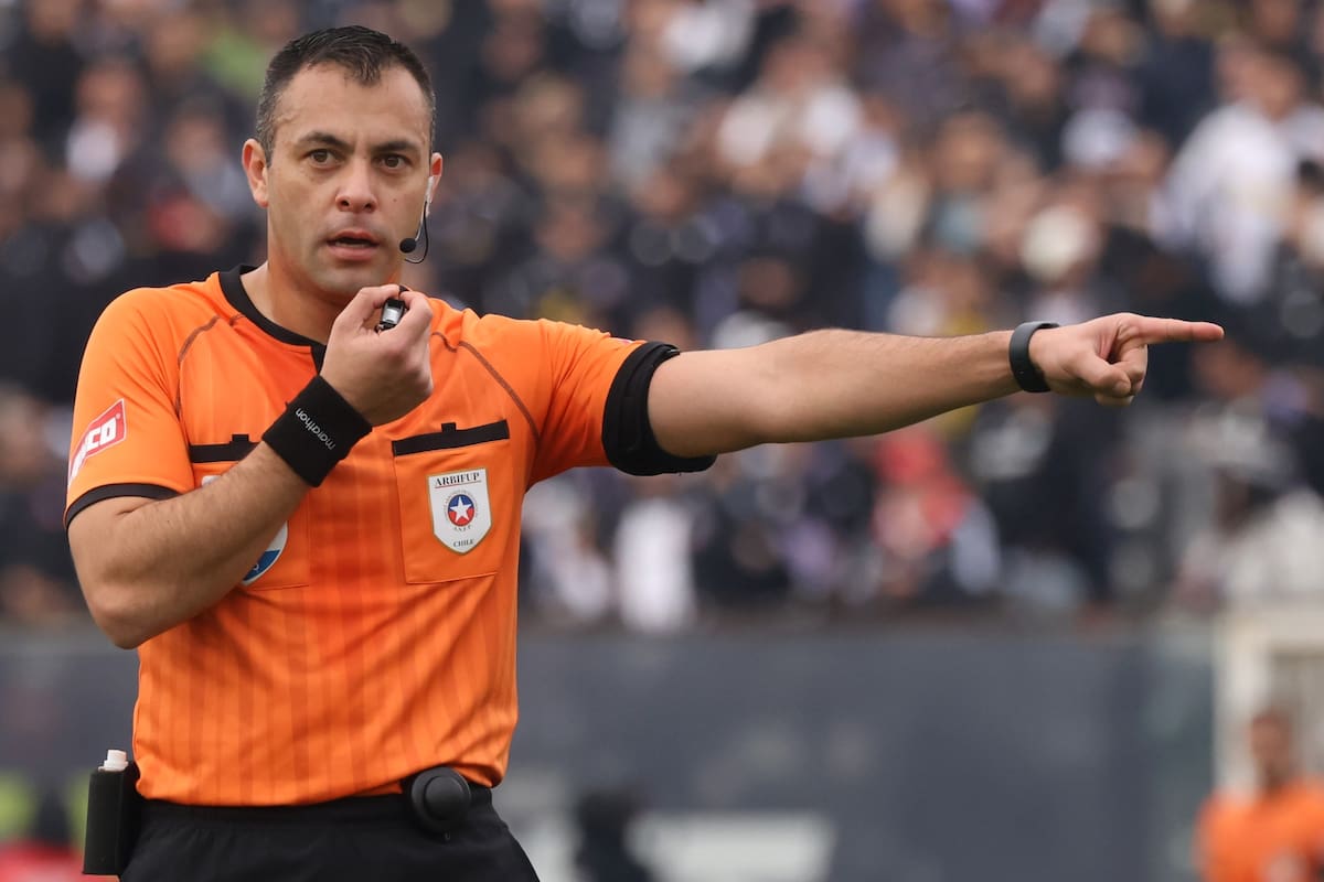 El arbitro expuso a Manuel Rivera en el informe de Copa Chile. Foto: ATON