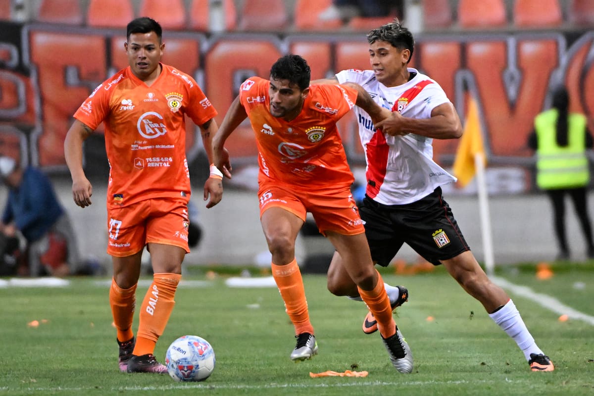 El defensor se lesionó en Cobreloa. Foto: Agencia Aton