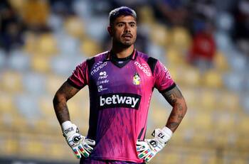 VIDEO | No se entiende: el insólito blooper de Diego “Mono” Sánchez en derrota de Coquimbo ante Everton