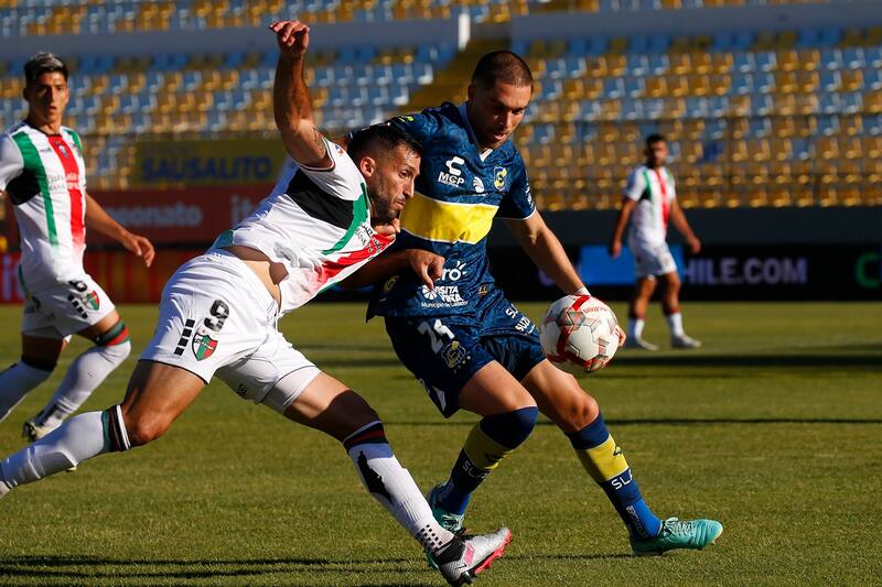 Diego Oyarzún contra Palestino. Foto: Sebatian Cisternas/Photosport