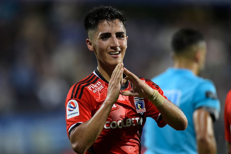 El joven futbolista quiere jugar en Colo Colo en 2026 (Foto: Photosport)