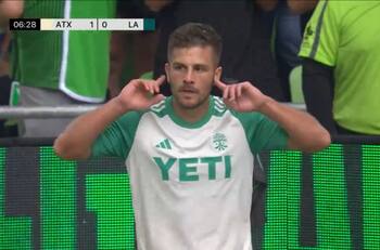 VIDEO | La precisa definición de Diego Rubio para anotarle al líder de la MLS