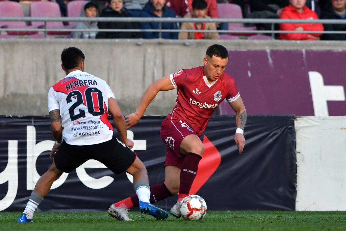 Diego Sanhueza será nuevo refuerzo de Ñublense.
