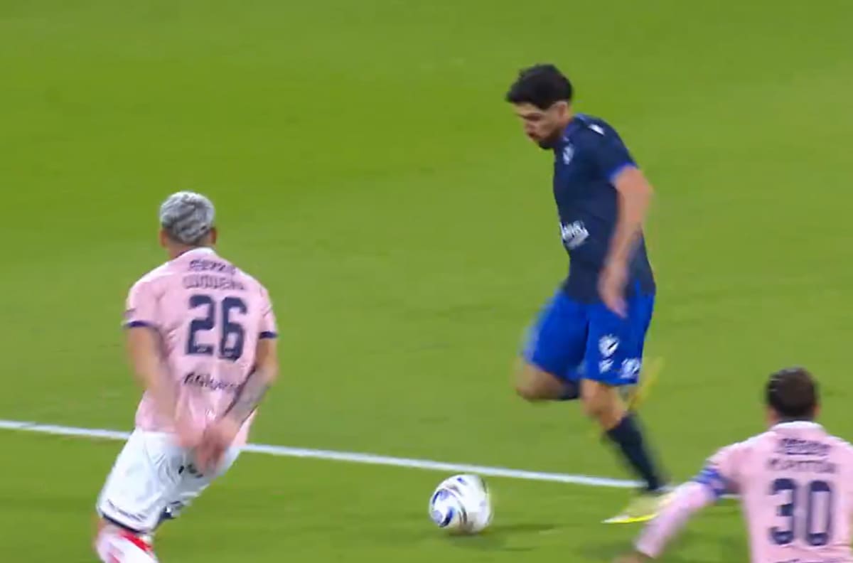 VIDEO | Y el gol fue de taquito: Diego Valdés se luce con estupenda asistencia en Argentina