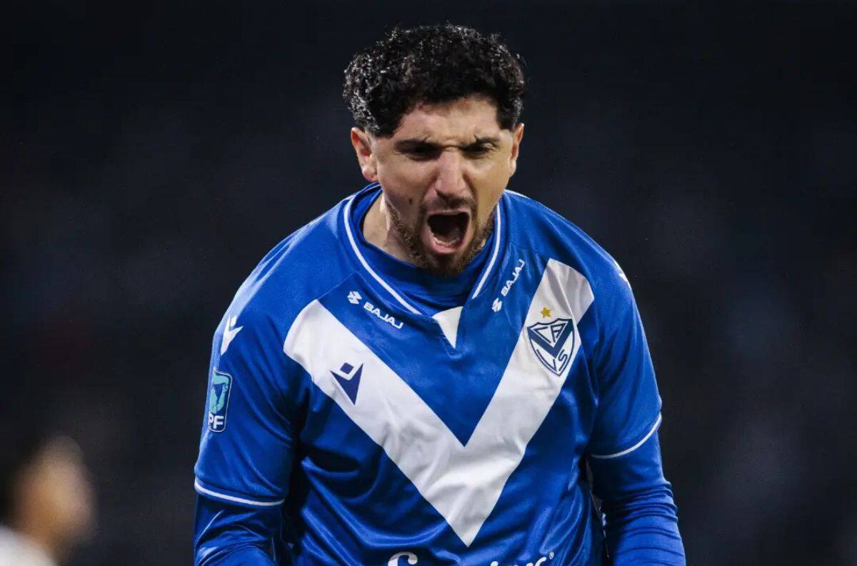 VIDEO | Mientras se acerca a Colo-Colo: Diego Valdés marca un golazo en victoria de Vélez Sarsfield