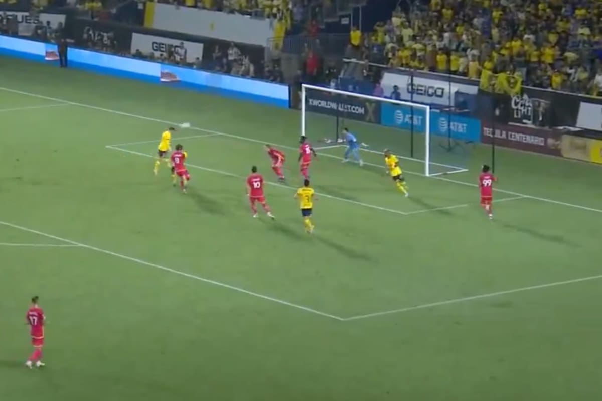 anotó un golazo de cabeza en el triunfo del América por la Leagues Cup.