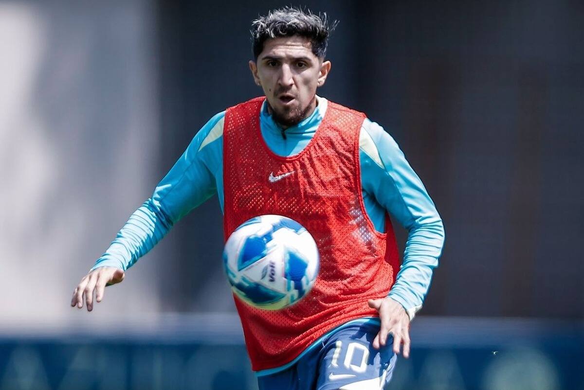 se recuperó de una luxación en el hombro izquierdo.