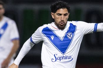 Tras la oferta de Colo Colo: revelan la decisión que habría tomado Vélez Sarsfield sobre el traspaso de Diego Valdés