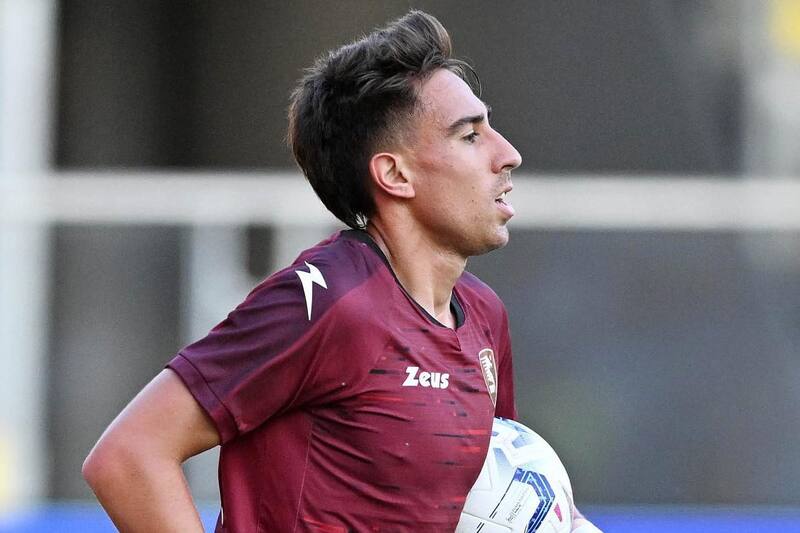 Diego Valencia tiene poco espacio en la Salernitana.