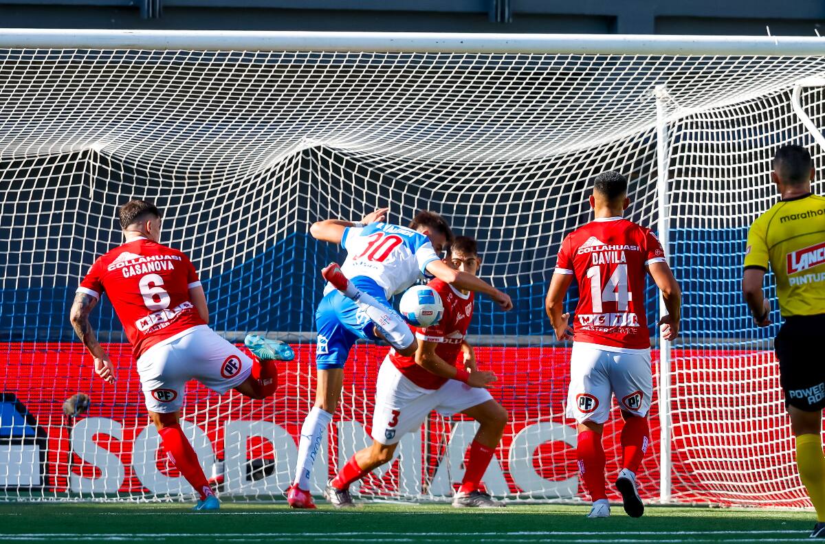 La infantil reacción de Diego Valencia que le costó la roja directa: se perderá el partido con Colo Colo