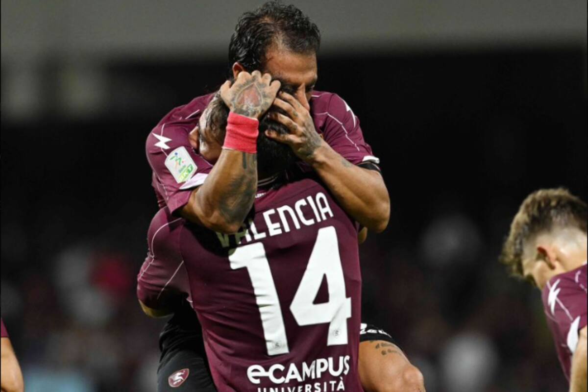 brilló con un notable cabezazo en la remontada del Salernitana. (Foto: @OfficialUSS1919)