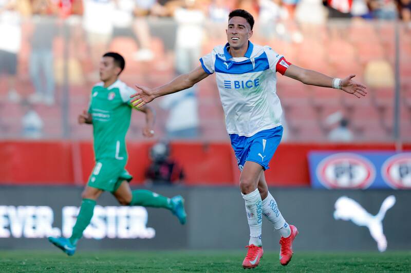 anotó en su redebut con la UC.