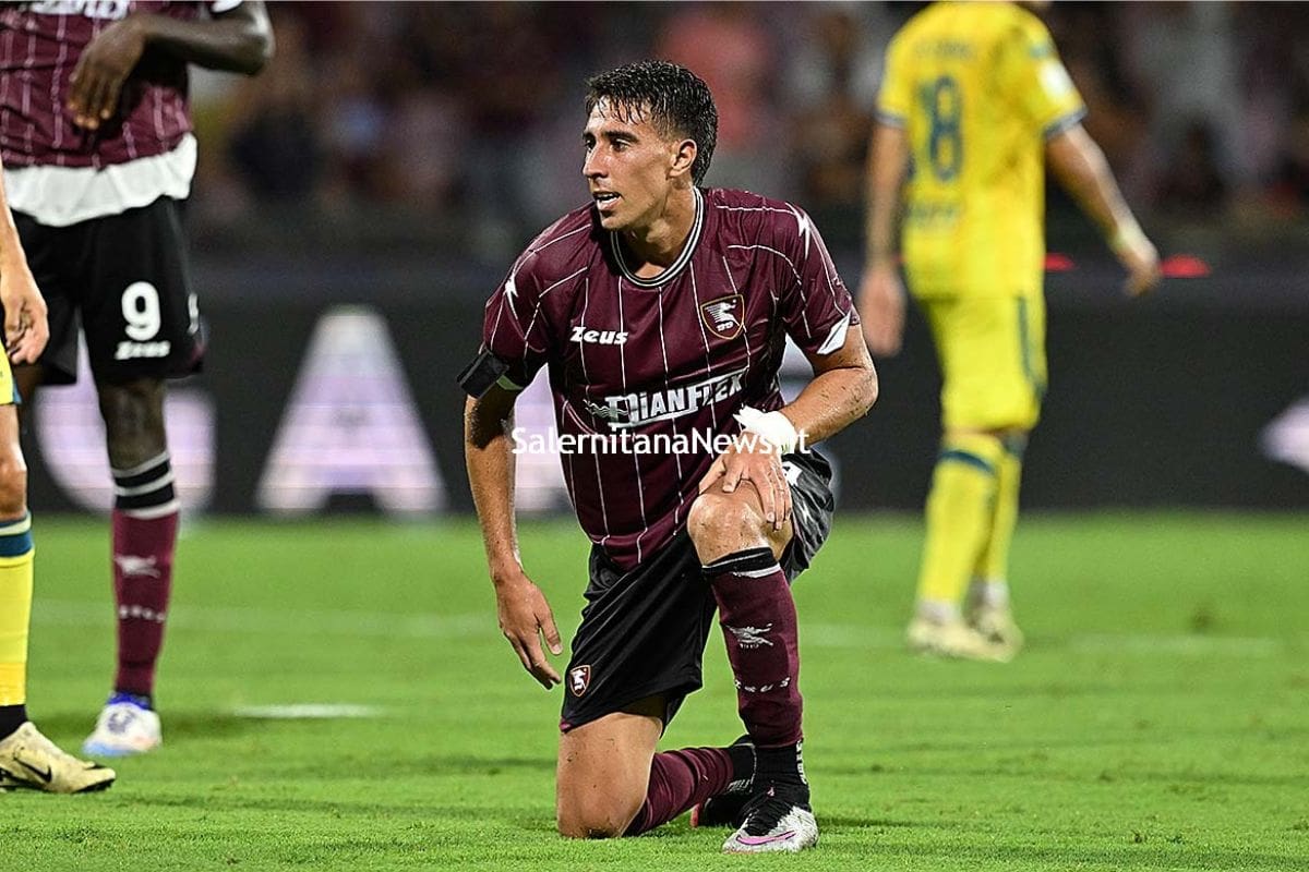 El delantero tuvo un errático paso por Salernitana antes de recaer en la UC.