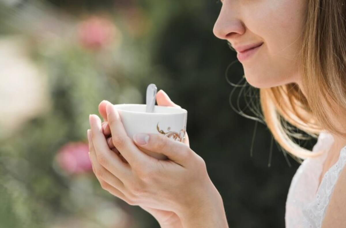 Beber cada día este poderoso té mejorará la salud de tu corazón, cerebro y estómago, según estudio