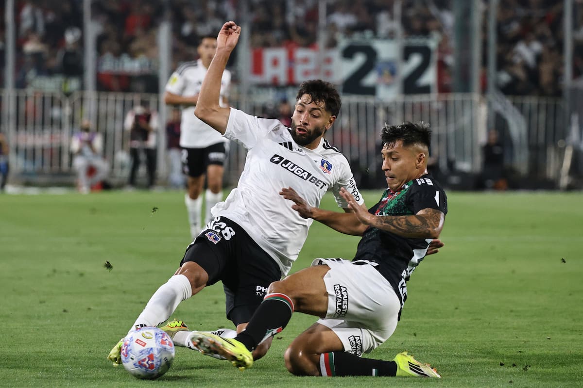 El lateral se lució contra Colo Colo. Foto: Aton.