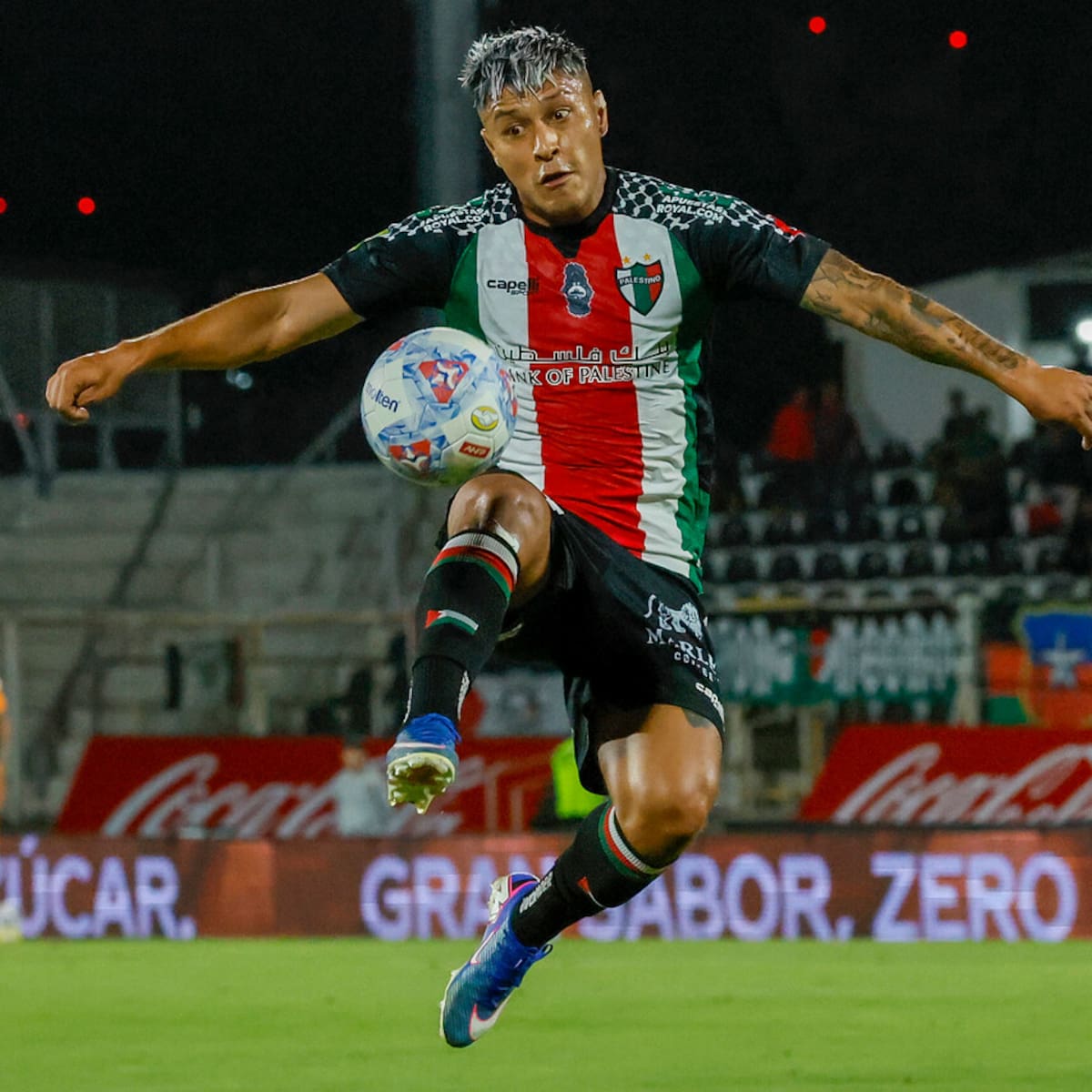 Gonzalo Fierro fue su padrino en Colo-Colo: “Me marcó, era quien siempre estaba ahí para nosotros, los más jóvenes”