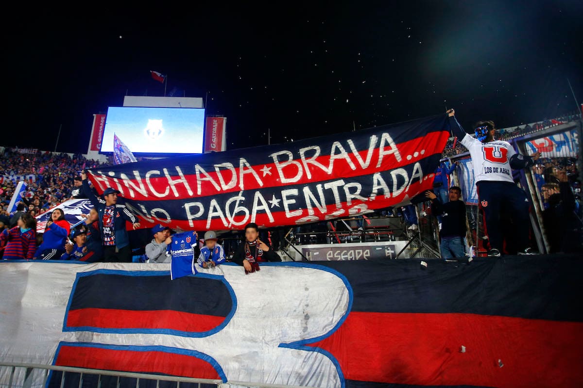 Una determinación seria de los clubes es pedir la eliminación legal de estas agrupaciones y desprenderse de todo nexo, hasta que una nueva ley reformule sus derechos y obligaciones.