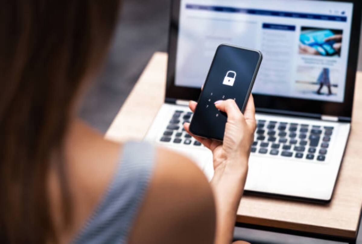 Nuestros celulares almacenan todos los datos importantes e información personal por lo que es indispensable protegerlos ante eventuales riesgos.