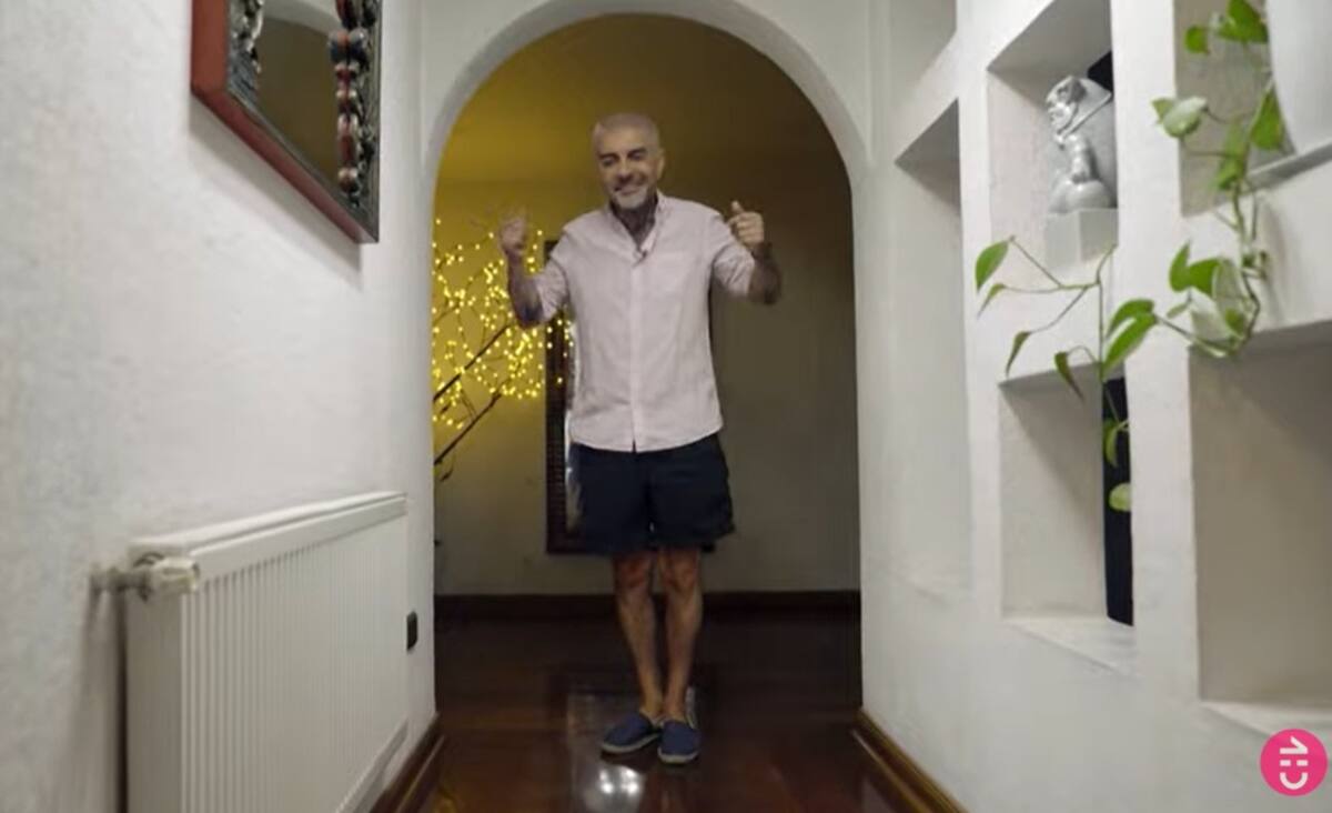 DJ Méndez exhibió detalles de su casa. Créditos: Pantallazo CHV