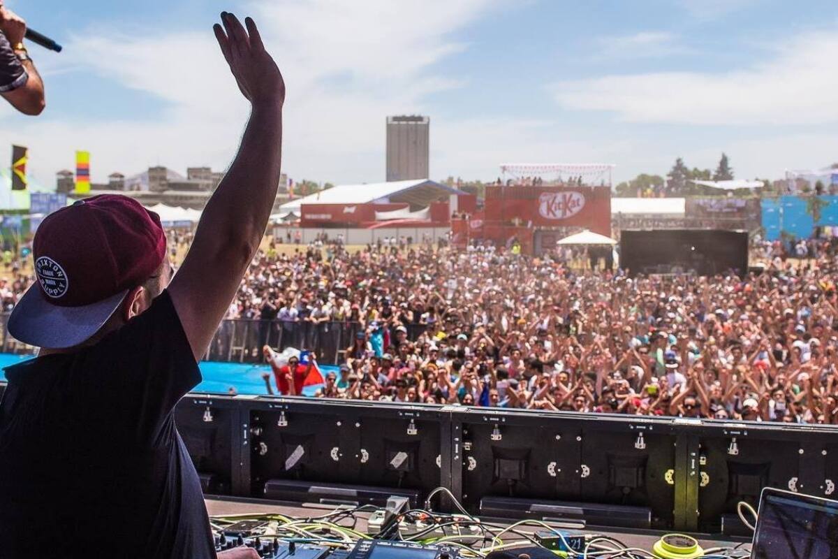 El productor falleció por causas que aún no son detalladas.