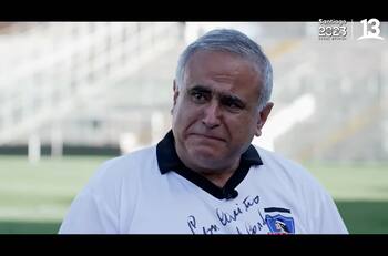 Era dirigente estudiantil: Doctor Ugarte llora al recordar la Dictadura Militar en Chile