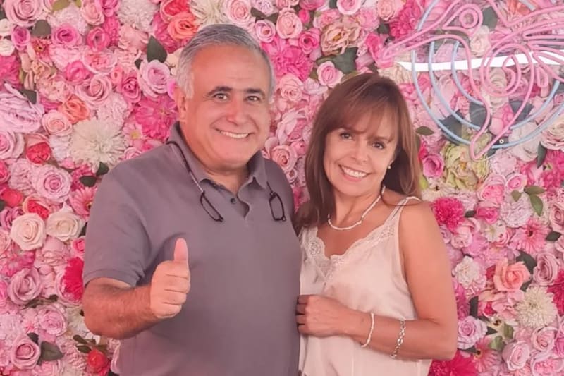 Doctor Ugarte y Antonieta Ortiz en sus redes sociales / Créditos: Instagram