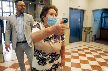 ¿Por qué la doctora Cordero podrá seguir cobrando más de 7 millones pese a ser desaforada?