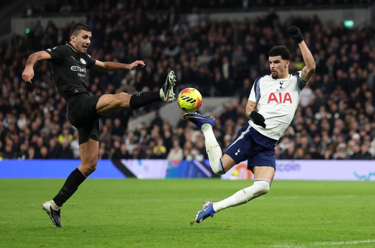 VIDEO | Un taco impresionante: el golazo de Dominic Solanke que le dio el empate al Tottenham ante Manchester City