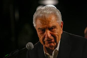 Don Francisco confesó su amor por la U tras visitarla en el Estadio Santa Laura: “Siempre he sido hincha”