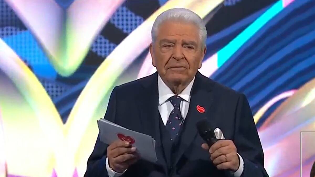 “Aquí estoy...”: Don Francisco se emociona hasta las lágrimas durante su discurso de apertura en Teletón