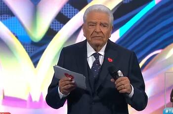 “Aquí estoy...”: Don Francisco se emociona hasta las lágrimas durante su discurso de apertura en Teletón