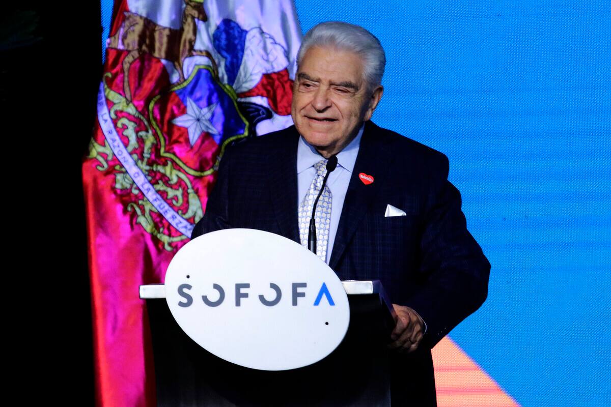 Don Francisco recibió un gran regalo. Crédito: Agencia Aton.