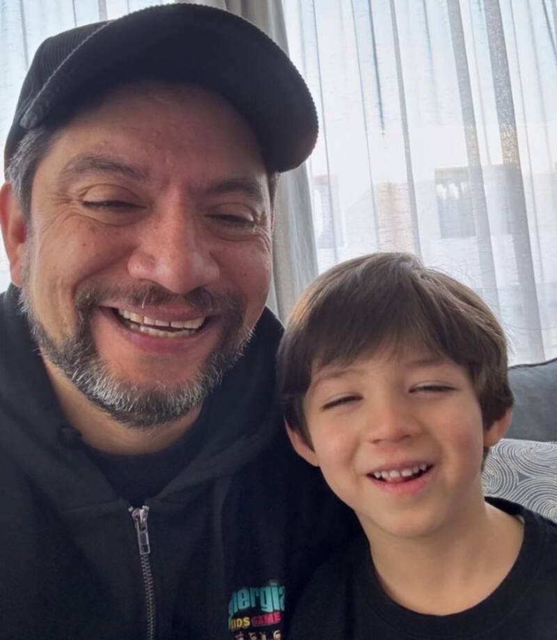 Don Rorro junto a su hijo Lucas León. Créditos: Instagram