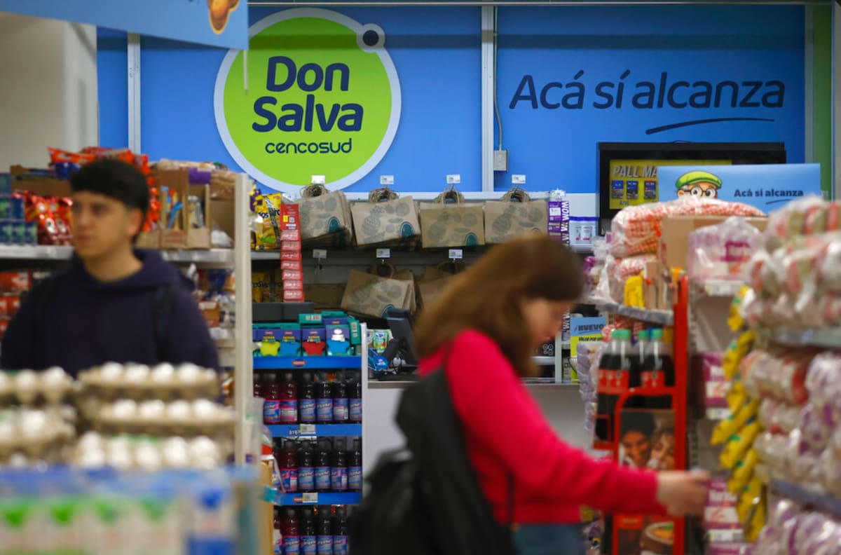 Estos son los precios de Don Salva, el supermercado de descuento que inauguró Cencosud en el centro de Santiago
